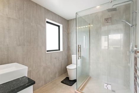 Photo of property in 3 Crompton Place, Orewa, 0931