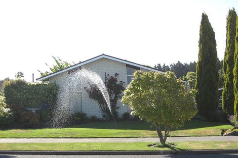 Photo of property in 43 Valecrest Avenue, Parklands, Christchurch, 8083