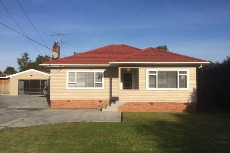 Photo of property in 1 Waterfront Road, Mangere Bridge, Auckland, 2022