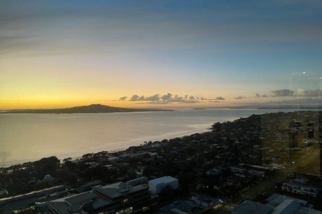 Photo of property in Sentinel Apartments, 2703/3 Northcroft Street, Takapuna, Auckland, 0622