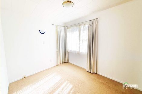 Photo of property in 67 Pine Avenue, Henderson, Auckland, 0612