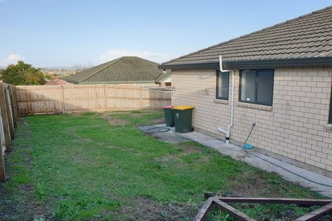 Photo of property in 10 Piriti Place, Weymouth, Auckland, 2103