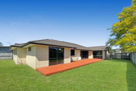 Photo of property in 35 Christobel Circle, Huntington, Hamilton, 3210