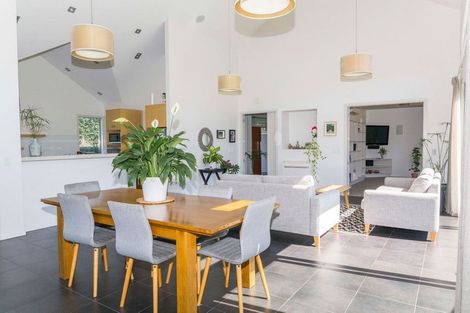 Photo of property in 239 Adelaide Road, Dannevirke, 4930