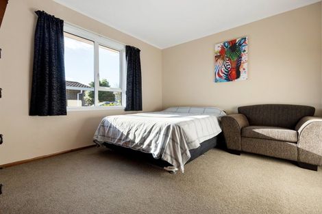 Photo of property in 32 Sandwich Road, St Andrews, Hamilton, 3200