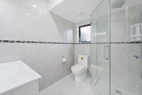 Photo of property in 22 Millcroft Lane, Ranui, Auckland, 0612