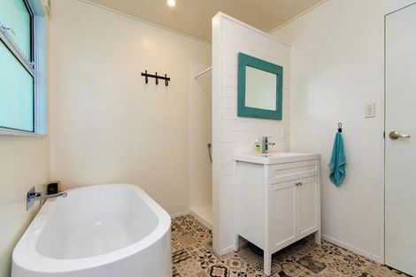 Photo of property in 56 Muritai Crescent, Havelock North, 4130