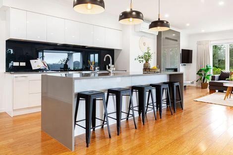 Photo of property in 32 Pacific View, Whitby, Porirua, 5024