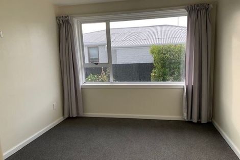 Photo of property in 39 Middlepark Road, Sockburn, Christchurch, 8042