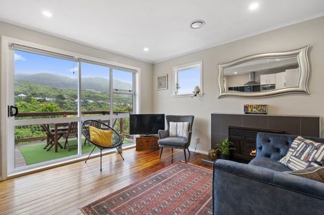 Photo of property in 51 Handyside Street, Tawa, Wellington, 5028