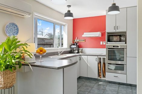 Photo of property in 1/39 Pannell Avenue, Wainoni, Christchurch, 8061