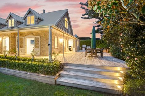 Photo of property in 10/4 Seddon Street, Naenae, Lower Hutt, 5011