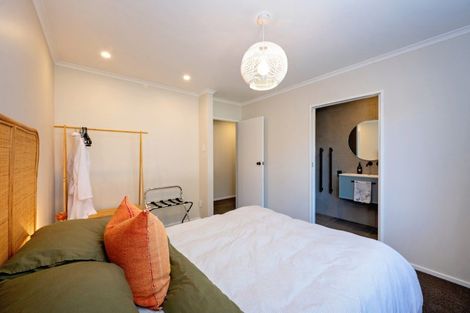 Photo of property in 2 Chestnut Court, Havelock North, 4130