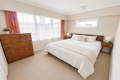 Photo of property in 1/2 Onslow Road, Papakura, 2110