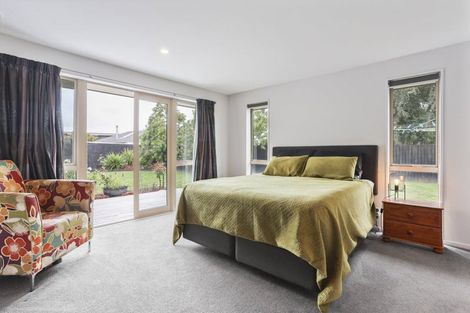 Photo of property in 7 Ambrose Place, Rangiora, 7400