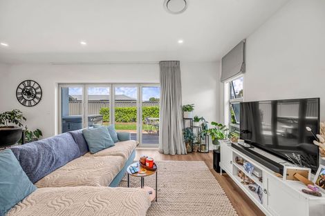 Photo of property in 47 Pelorus Avenue, Poraiti, Napier, 4112