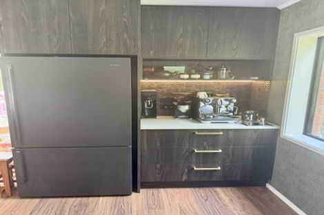 Photo of property in 5 Ngarara Road, Waikanae, 5036