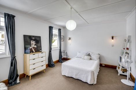 Photo of property in 11a Colenso Avenue, Hospital Hill, Napier, 4110
