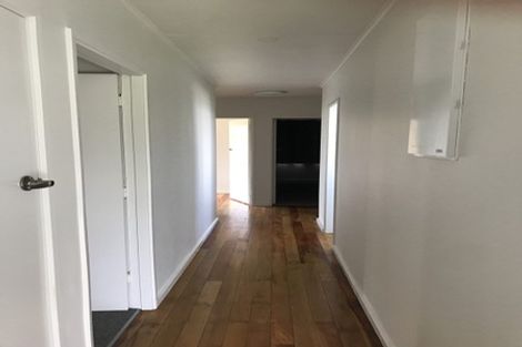 Photo of property in 57 Farringdon Street, Glen Innes, Auckland, 1072