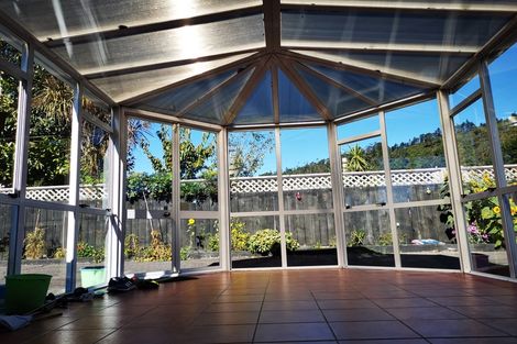Photo of property in 9 Peel Place, Wainuiomata, Lower Hutt, 5014