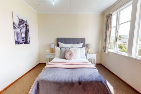 Photo of property in 15 Grierson Street, Naenae, Lower Hutt, 5011