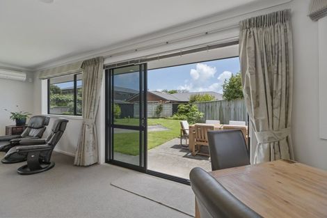 Photo of property in 9a Wilton Street, Westown, New Plymouth, 4310
