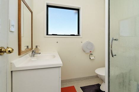 Photo of property in 20/1 Briar Way, New Lynn, Auckland, 0600