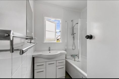 Photo of property in 34 Kelvin Road, Papakura, 2110