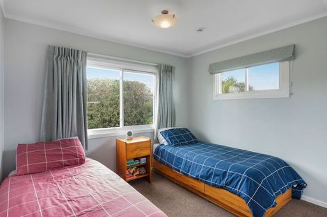 Photo of property in 9 Ross Grove, Paraparaumu, 5032