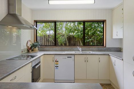 Photo of property in 25 Montclare Avenue, Ilam, Christchurch, 8041