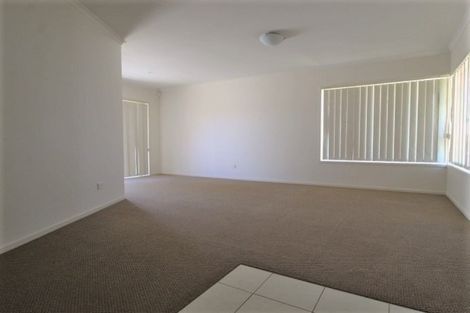 Photo of property in 129 Stancombe Road, Flat Bush, Auckland, 2016