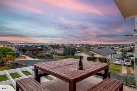 Photo of property in 1 Lemon Grove Avenue, Otumoetai, Tauranga, 3110