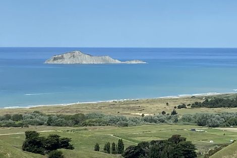 Photo of property in 16 Airini Road, Waimarama, Havelock North, 4294