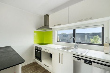 Photo of property in 2/18 Ashley Place, Papamoa Beach, Papamoa, 3118