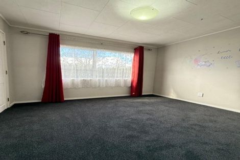 Photo of property in 101a Triangle Road, Massey, Auckland, 0614