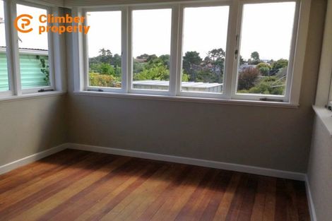 Photo of property in 8 Hugh Brown Drive, New Lynn, Auckland, 0600