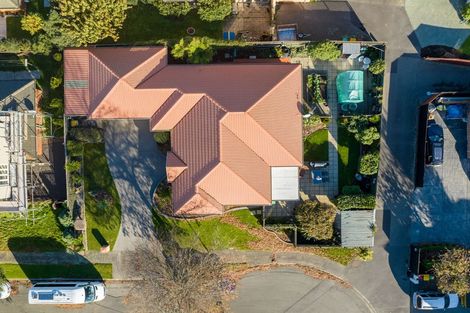 Photo of property in 16 Sutton Place, Dallington, Christchurch, 8061