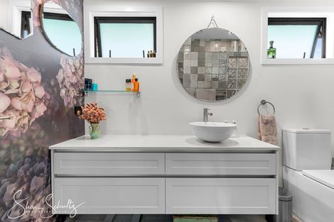 Photo of property in 6 The Strand, Whakapirau, Maungaturoto, 0583