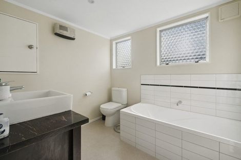 Photo of property in 93 Pikarere Street, Titahi Bay, Porirua, 5022