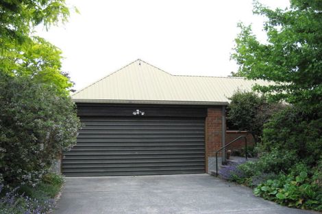 Photo of property in 14a Cricklewood Place, Avonhead, Christchurch, 8042