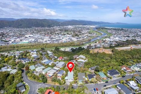 Photo of property in 35 Harbour View Road, Harbour View, Lower Hutt, 5010