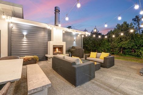 Photo of property in 102 West Road, Kaukapakapa, 0873