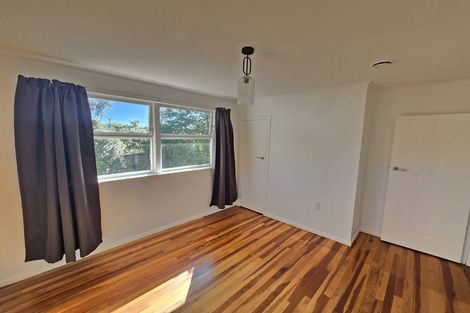 Photo of property in 38 Catherine Crescent, Paparangi, Wellington, 6037