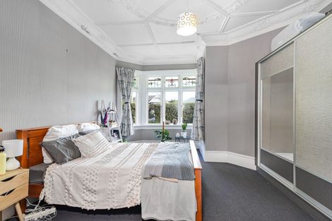 Photo of property in 43 Hargest Crescent, Saint Kilda, Dunedin, 9012