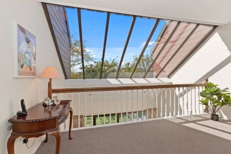 Photo of property in 22 Derenzy Place, Avonhead, Christchurch, 8042