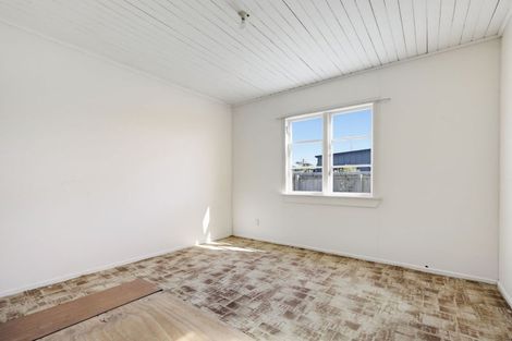 Photo of property in 24 Linklater Avenue, Foxton Beach, Foxton, 4815