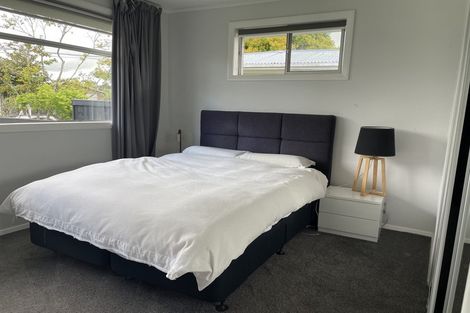 Photo of property in 11 Gerrand Place, Chedworth, Hamilton, 3210