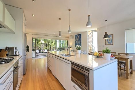 Photo of property in 87 Castor Bay Road, Castor Bay, Auckland, 0620