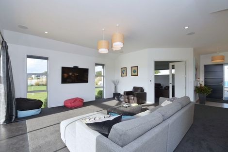 Photo of property in 361 Oreti Road, Otatara, Invercargill, 9879