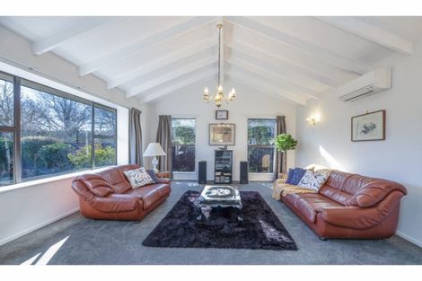 Photo of property in 28 Rubens Place, Burnside, Christchurch, 8053